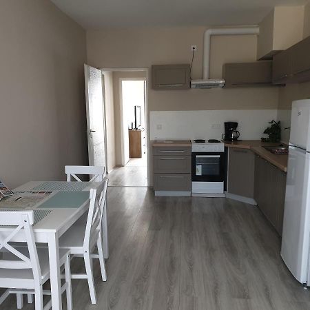 Chill House Apartman Eger Buitenkant foto