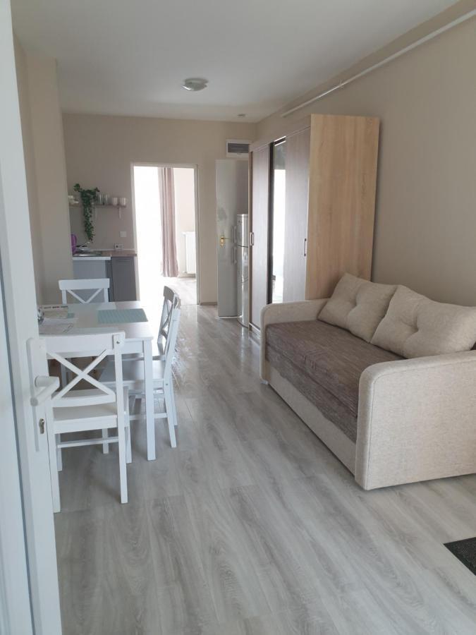 Chill House Apartman Eger Buitenkant foto